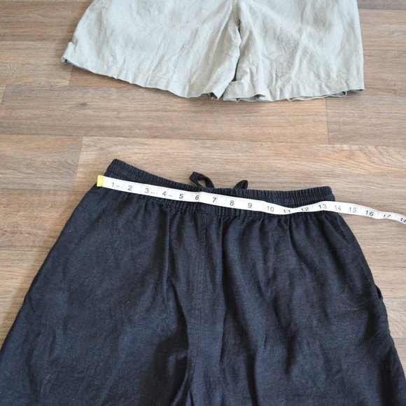 Linen Highrise Black and Sage Green Bundle Set Size Smalls - Picture 6 of 7